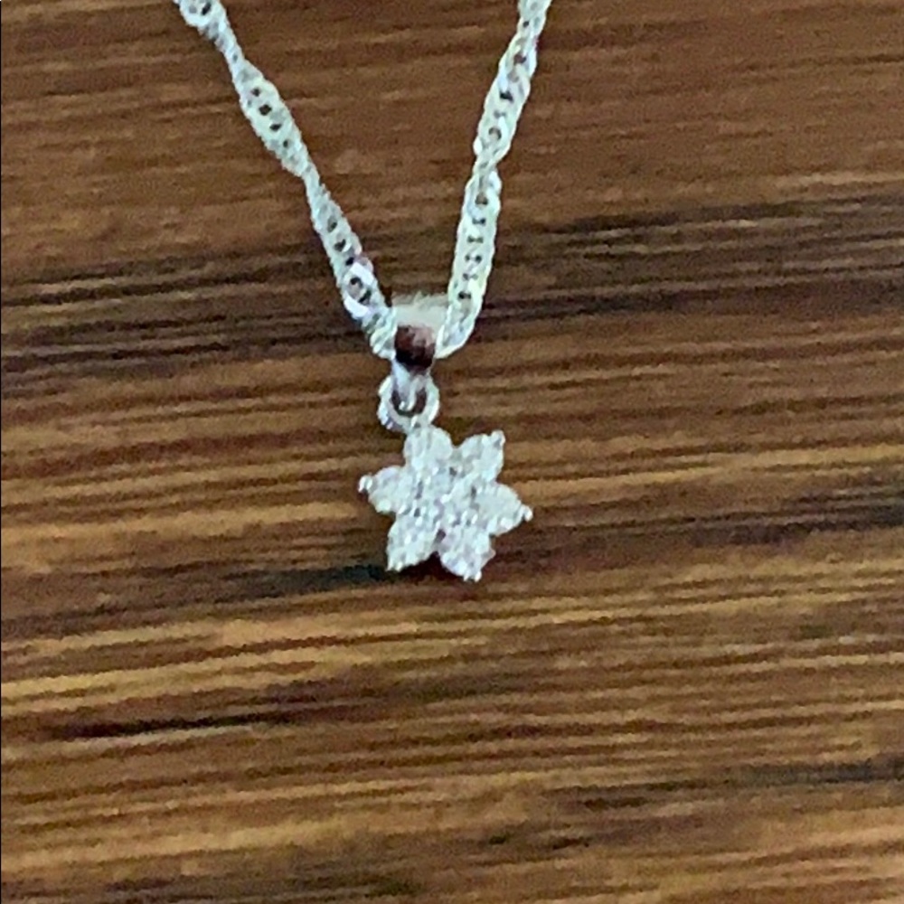 Silver snowflake necklace
